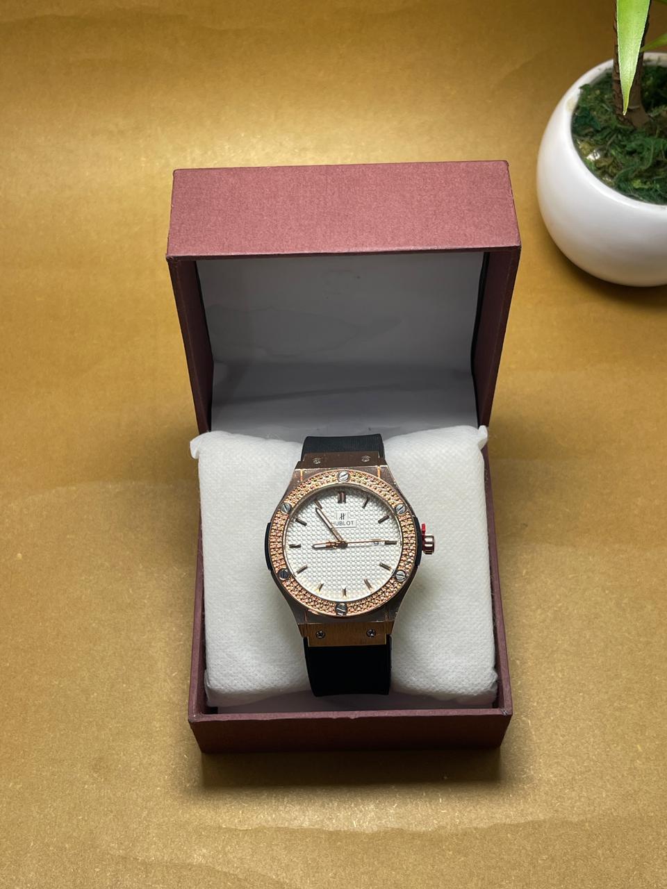 Hublot 511.OX.9010.LR.1704 epitomizes