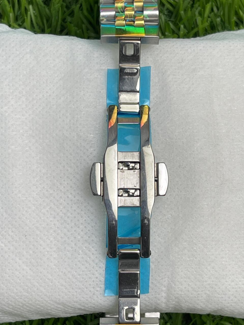 Jubilee Date Just Silver Rose Fluted Bezel Black Dial Automatic Watch