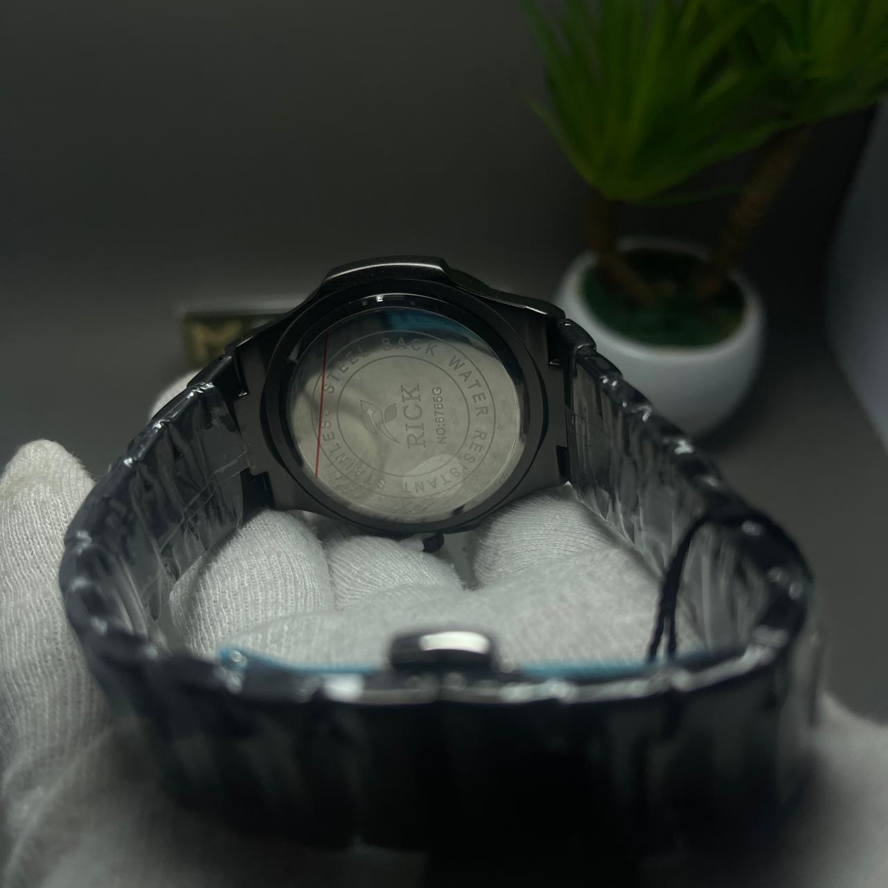 Men’s quartz watch