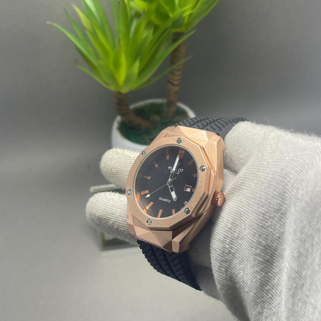 Luxury Gold-Style HUBLOT Watch – Premium Look &amp; Feel