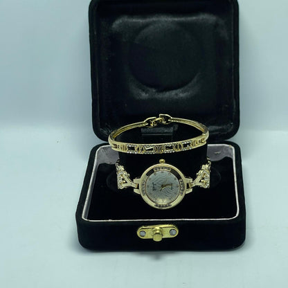 Elegant Gold Watch &amp; Bracelet Gift Set