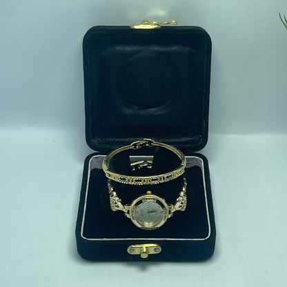 Elegant Gold Watch &amp; Bracelet Gift Set